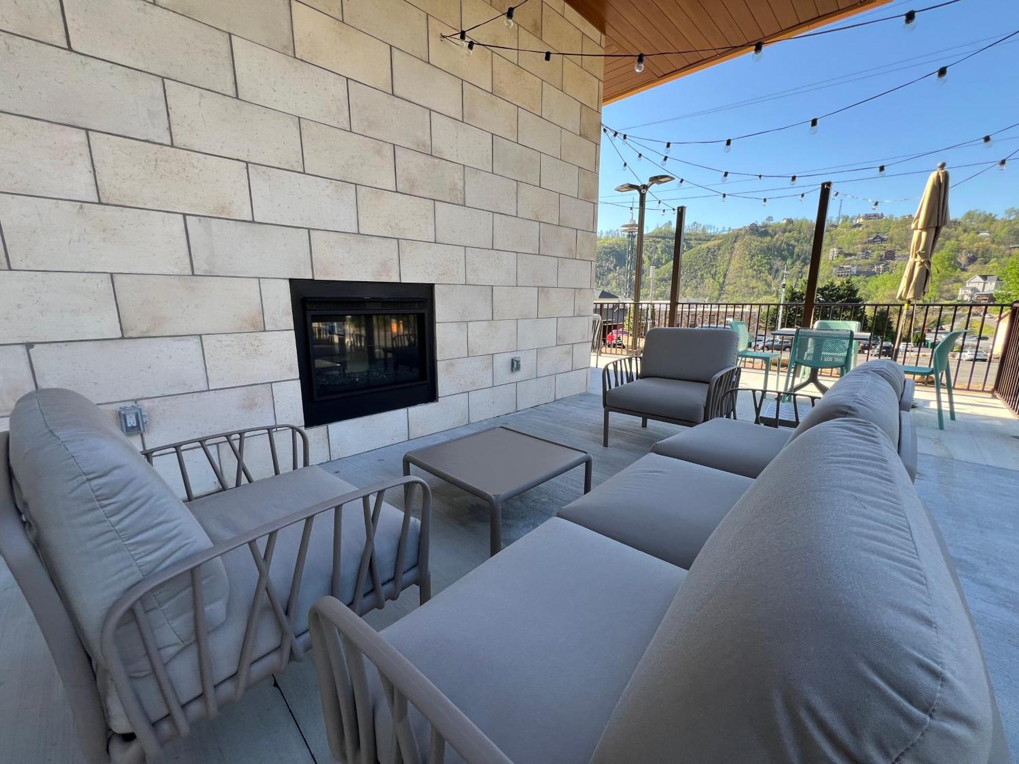 Comfort Suites Gatlinburg Downtown-Convention Center Εξωτερικό φωτογραφία